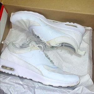 NIKE - Air Max Thea (All White)